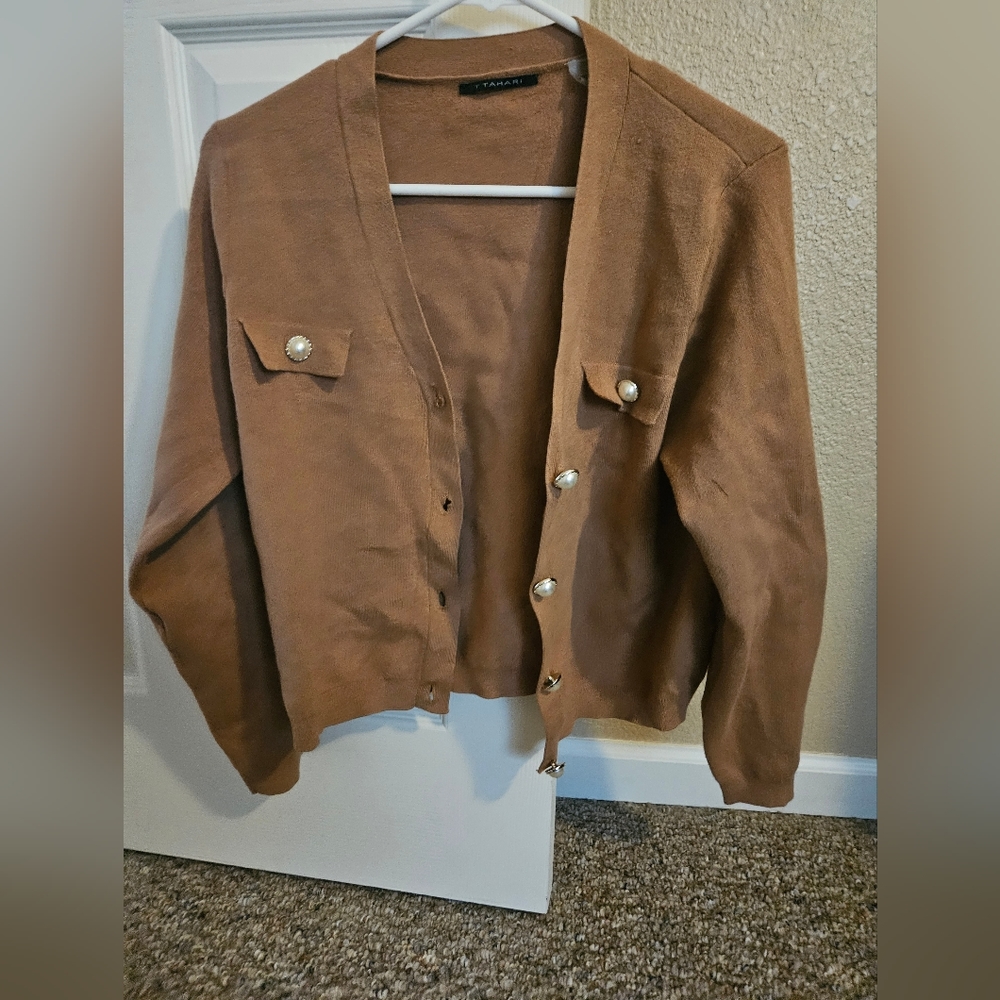 T Tahari XL womans Cardigan. Tan color with gold buttons.